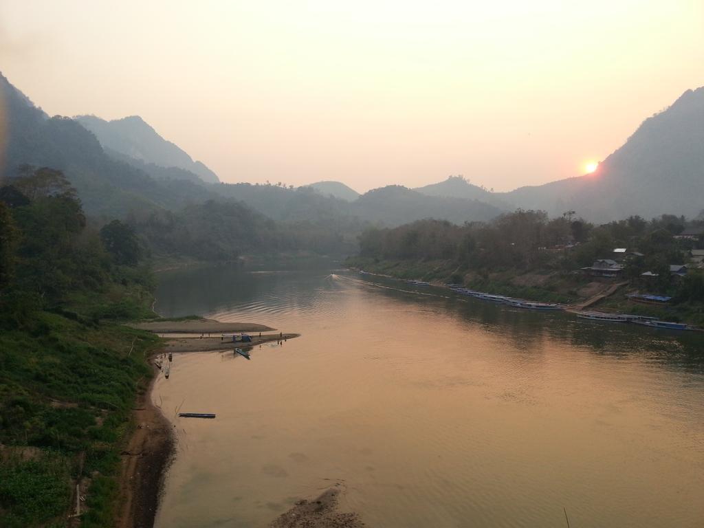 Nam Ou River Lodge Nongkhiaw Exteriör bild